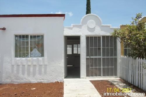  pesos mexicanos | Casa en Celaya en Venta, Villas Del Romeral, 120  m2, 2 recámaras, 1 baño