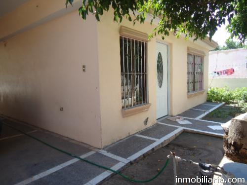  pesos mexicanos | Casa en Navojoa en Venta, Fernando Montes de Oca  y Jimenez Col. Tierra Blanca, 356 m2, 3 recámaras, 2 baños
