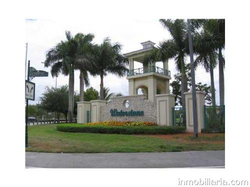  dólares | Casa en Miami en Venta, Homestead, 151 m2, 3 dormitorios,  2 baños
