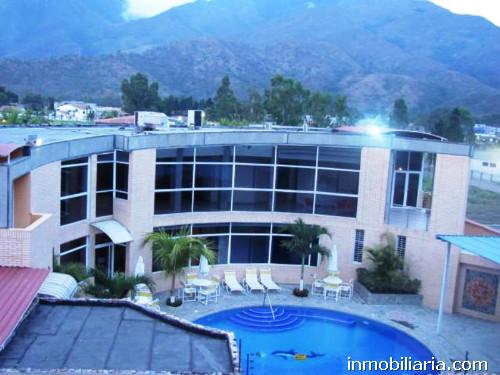 Fotos de casa en valencia en venta, villas de san diego country club la  cumaca, 1105 m2, 6 dormitorios, 7 baños,  bolívares