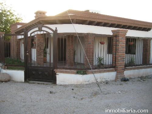  pesos mexicanos | Casa en Navojoa en Renta, Chihuahua Esquina Con  Mariano Escobedo, Colonia Itson, 150 m2, 3 recámaras, 2 baños
