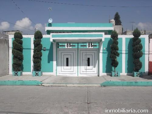  pesos mexicanos | Casa en Valle de Chalco Solidaridad en Venta,  San Miguel Xico Iii sección, 298 m2, 3 recámaras, 2 baños