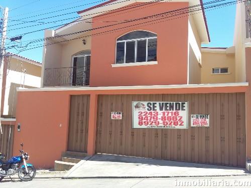  dólares | Casa en Distrito Central (Tegucigalpa) en Venta, Se vende  casa en la residencial los robles oeste, 230 m2, 3 recámaras, 3 baños