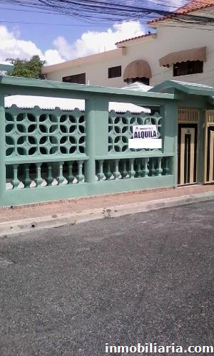  dólares | Casa en Santo Domingo (provincia) en Alquiler, lucerna,  175 m2, 3 dormitorios, 1 baño