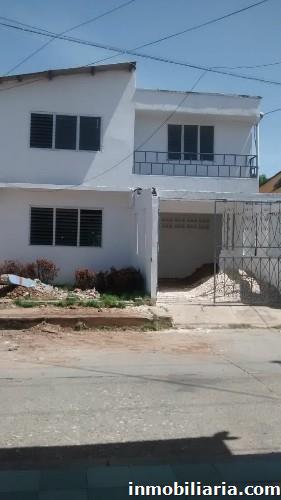  pesos colombianos | Casa en Sahagun en Venta, call 18#7-40  barrio centenario sahagún, 256 m2, 3 alcobas, 2 baños