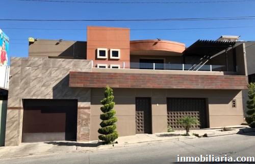  pesos mexicanos | Casa en Tijuana en Venta, Leandro Valle, 243  m2, 4 recámaras, 2 baños